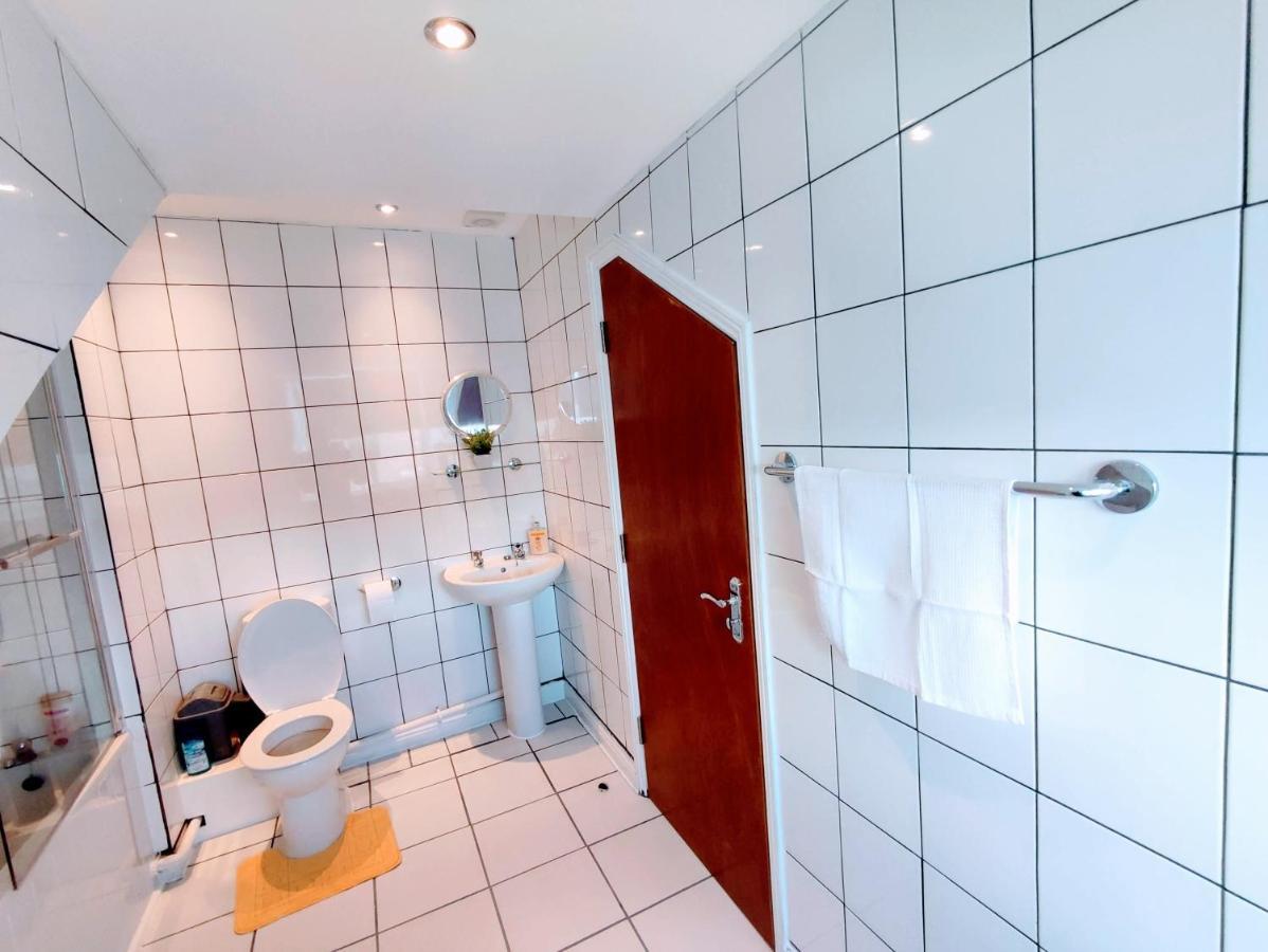 Crystal Suite 4 - Private Parking - Metro North Shields Exterior foto
